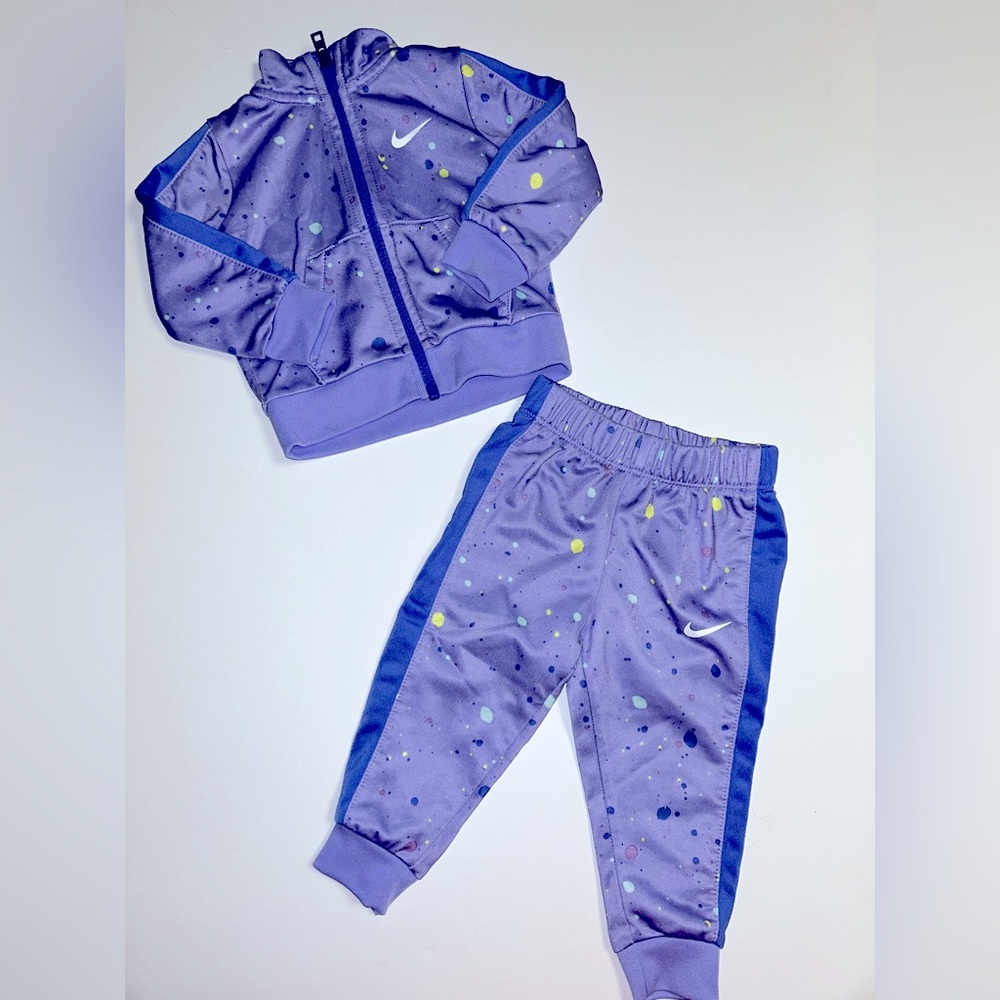 Baby girl Nike warm up set. Pink/purple pebble pattern. Size 12m